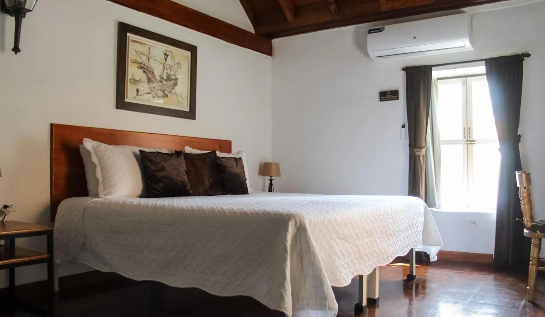 Life Is Good Cartagena Hostel